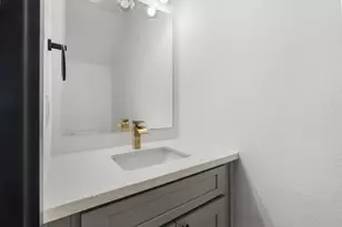 913 Panama Blvd, Houston, TX 77009 - Photo 13