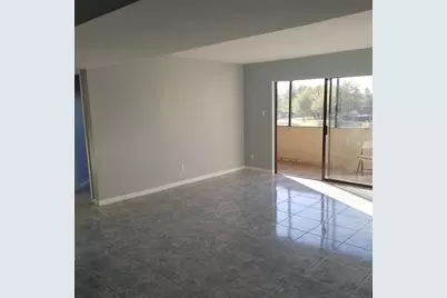 3045 Walnut Bend Lane #28, Houston, TX 77042 - Photo 5