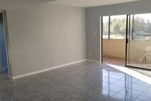 3045 Walnut Bend Ln, Houston, TX 77042 - Photo 5