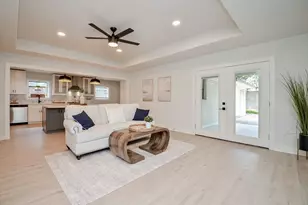 4302 McDermed Dr, Houston, TX 77035 - Photo 23