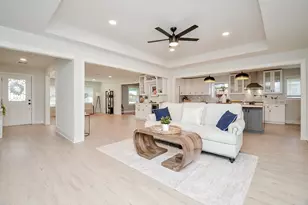 4302 McDermed Dr, Houston, TX 77035 - Photo 25