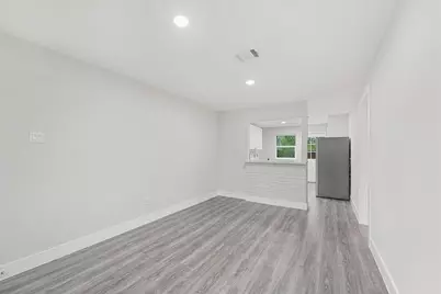 4630 Clover Street, Houston, TX 77051 - Photo 7