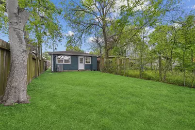 4630 Clover Street, Houston, TX 77051 - Photo 25