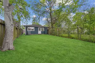 4630 Clover St, Houston, TX 77051 - Photo 25