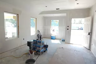 18433 Novarra Dr, Conroe, TX 77306 - Photo 7