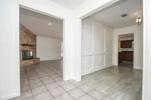 21327 Park Tree Ln, Katy, TX 77450 - Photo 3