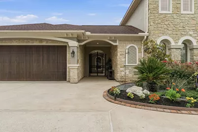 9305 Old River Court E, Montgomery, TX 77356 - Photo 3