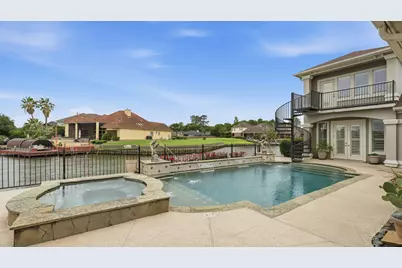 9305 Old River Court E, Montgomery, TX 77356 - Photo 41