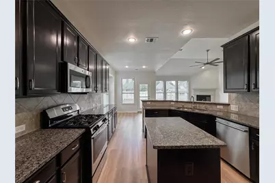 235 Soaring Pines Place, Montgomery, TX 77316 - Photo 9