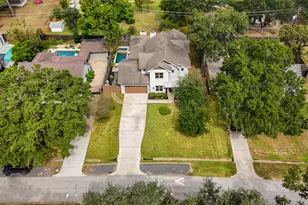 746 W 42nd St, Houston, TX 77018 - Photo 47