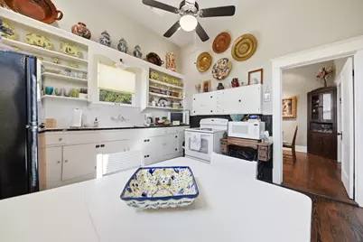 303 Ross Street, Brenham, TX 77833 - Photo 19