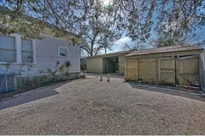 303 Ross Street, Brenham, TX 77833 - Photo 39