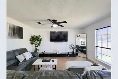4910 27th Street, Dickinson, TX 77539 - Photo 5