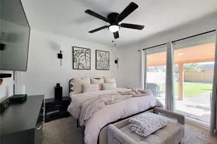 4910 27th St, Dickinson, TX 77539 - Photo 9