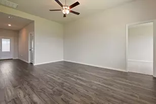 10362 Red Cardinal Dr, Cleveland, TX 77328 - Photo 5