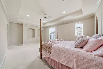 15 Laurelwood Drive, Houston, TX 77058 - Photo 17