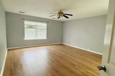 18302 Valiant Brook Court, Humble, TX 77346 - Photo 11