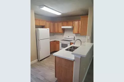 171 Horn Court, Baytown, TX 77523 - Photo 9