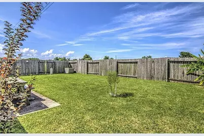 171 Horn Court, Baytown, TX 77523 - Photo 5