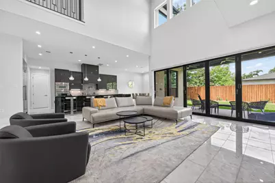 14002 Woodthorpe Lane, Houston, TX 77079 - Photo 9