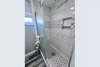 2811 Avenue Q 1/2, Galveston, TX 77550 - Photo 21