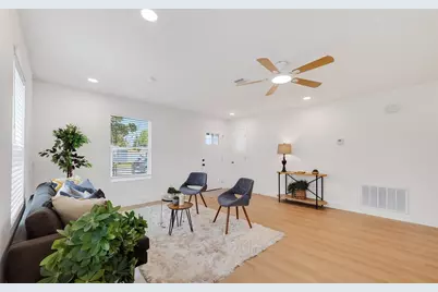 6622 Moss Rose Street, Houston, TX 77087 - Photo 7