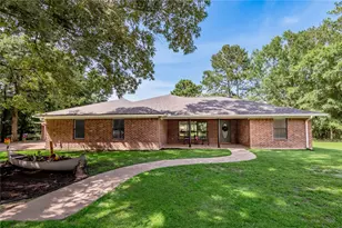 184 Birch St, Trinity, TX 75862 - Photo 1