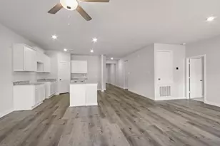 10778 Red Flagstone Dr, Conroe, TX 77306 - Photo 5