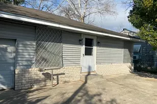 407 E Homan St, Baytown, TX 77520 - Photo 1