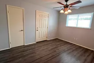 9543 Beverly Hill St, Houston, TX 77063 - Photo 15
