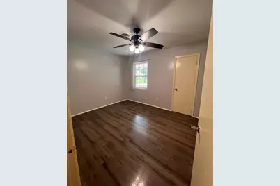 9543 Beverlyhill St, Houston, TX 77063 - Photo 17