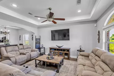 19545 Crosby Eastgate Road, Crosby, TX 77532 - Photo 9