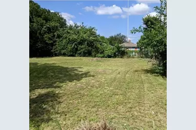 2002 Jensen Drive, Houston, TX 77026 - Photo 3