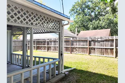 10070 Green Valley Lane, Houston, TX 77064 - Photo 23