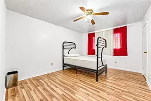 10403 Huntington Point Dr, Houston, TX 77099 - Photo 23