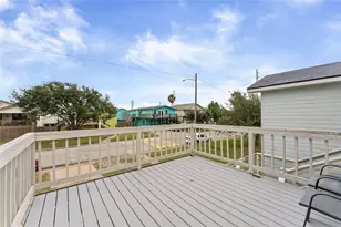 1901 Bayou Homes Dr, Galveston, TX 77551 - Photo 17
