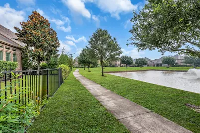 2105 Westbourne Park Drive, Houston, TX 77077 - Photo 33