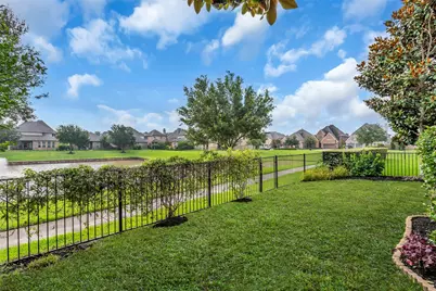 2105 Westbourne Park Drive, Houston, TX 77077 - Photo 31