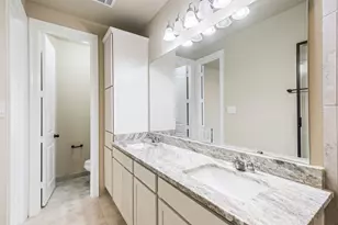 11005 Cres Light Way, Houston, TX 77043 - Photo 11