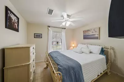 122 W Russet Grove Circle, The Woodlands, TX 77384 - Photo 23