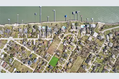 127 Dwire Drive, La Porte, TX 77571 - Photo 7