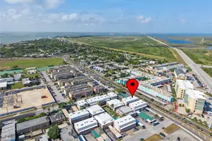 215 Postoffice, Galveston, TX 77550 - Photo 31