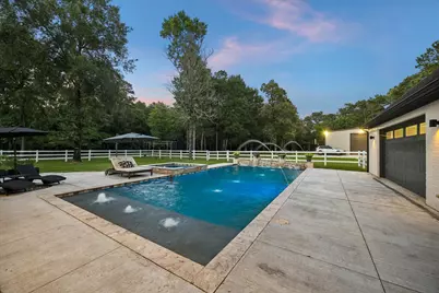 10897 Lake Forest Drive, Conroe, TX 77384 - Photo 45