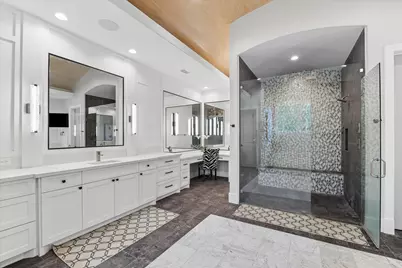 10897 Lake Forest Drive, Conroe, TX 77384 - Photo 25