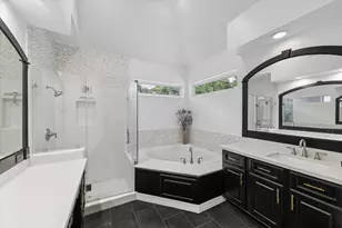 10897 Lake Forest Dr, Conroe, TX 77384 - Photo 31