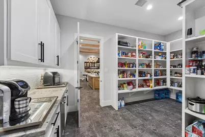 10897 Lake Forest Drive, Conroe, TX 77384 - Photo 15