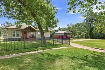 1726 13th Street, Hempstead, TX 77445 - Photo 1