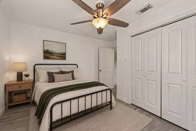 901 Temple Circle, Hitchcock, TX 77563 - Photo 15