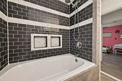 901 Temple Circle, Hitchcock, TX 77563 - Photo 19