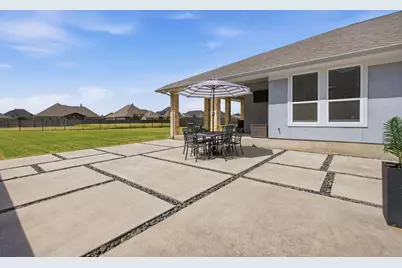 30523 Setterfeld Circle, Fair Oaks Ranch, TX 78015 - Photo 33